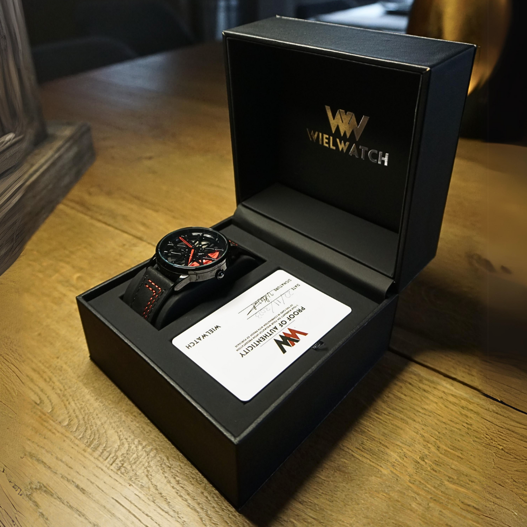 WielWatch - C63 AMG Rood